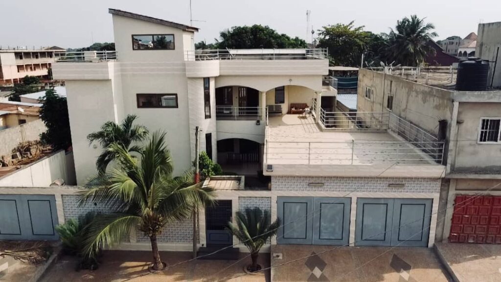 Vue aérienne de la villa  duplex à hedzranawoe