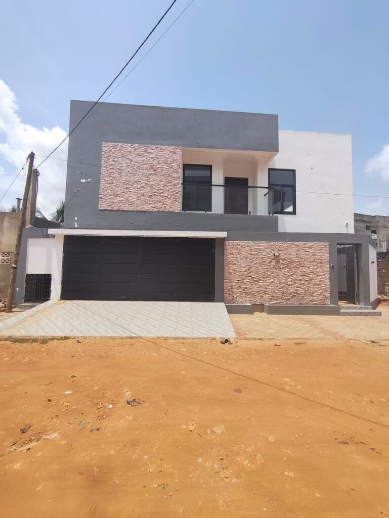 villa duplex à agoe